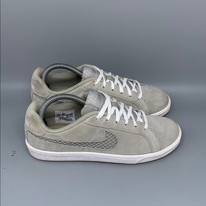 Nike Court Royale‎ Suede Shoes AJ7731-300 Women’s Sz 8.5